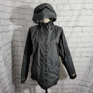 Reposh. Got a different color! Mountain Hardwear large black outdoor jacket